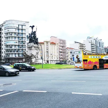 Down Town - Expo27 דירה